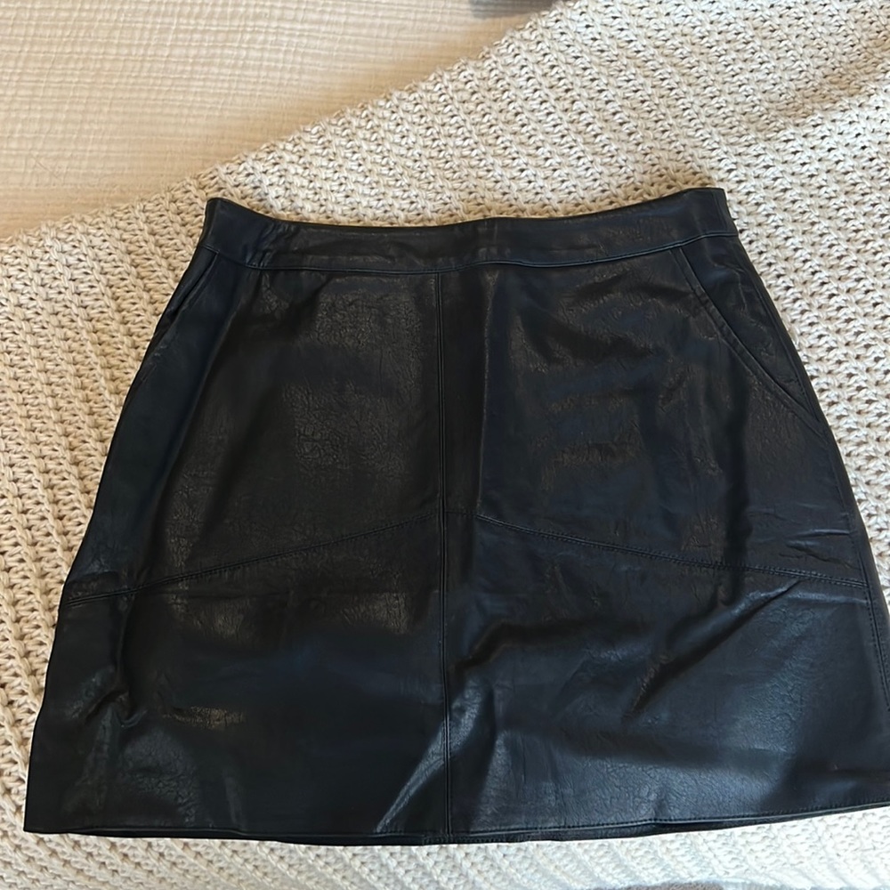 Lulus leather skirt